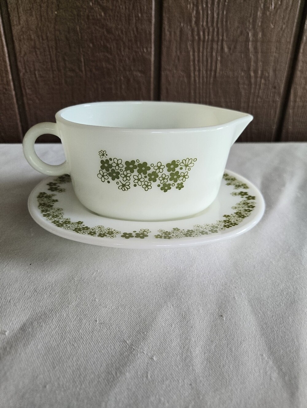 Pyrex Spring Blossom Gravy Boat with Plate - Vintage